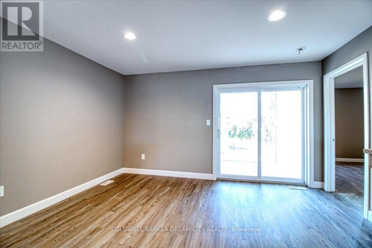 100 ARROWHEAD LANE, Chatham-Kent (Chatham), Ontario, N7M0T2