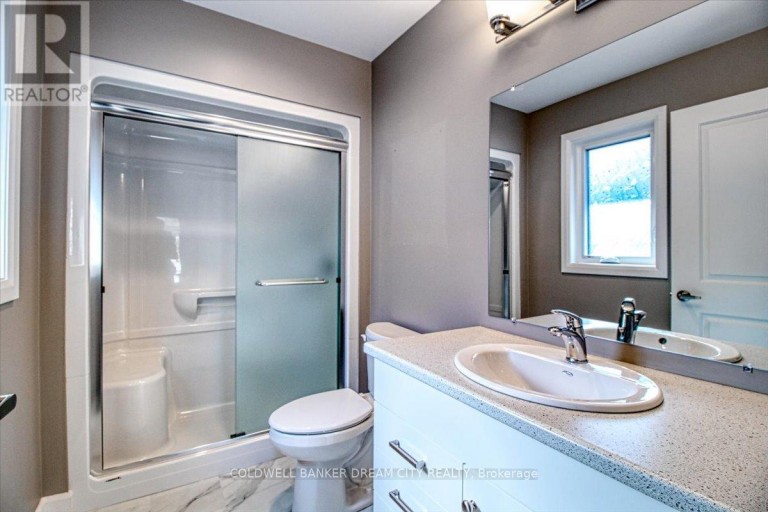 100 ARROWHEAD LANE, Chatham-Kent (Chatham), Ontario, N7M0T2