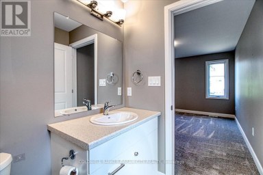 100 ARROWHEAD LANE Chatham-Kent (Chatham) Ontario photo 17