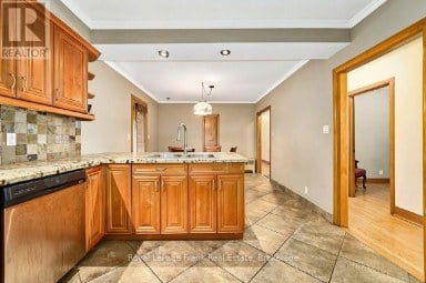 1535 DUNDAS STREET E Whitby (Blue Grass Meadows) Ontario photo 11