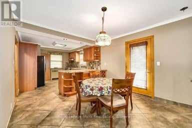 1535 DUNDAS STREET E Whitby (Blue Grass Meadows) Ontario photo 12