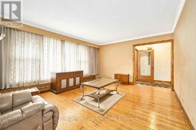 1535 DUNDAS STREET E Whitby (Blue Grass Meadows) Ontario photo 14