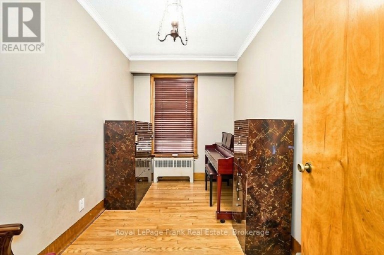 1535 DUNDAS STREET E, Whitby (Blue Grass Meadows), Ontario, L1N2K6