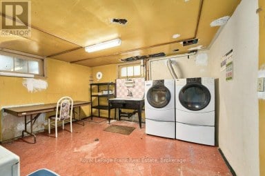 1535 DUNDAS STREET E Whitby (Blue Grass Meadows) Ontario photo 19