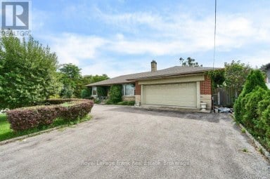1535 DUNDAS STREET E Whitby (Blue Grass Meadows) Ontario photo 3