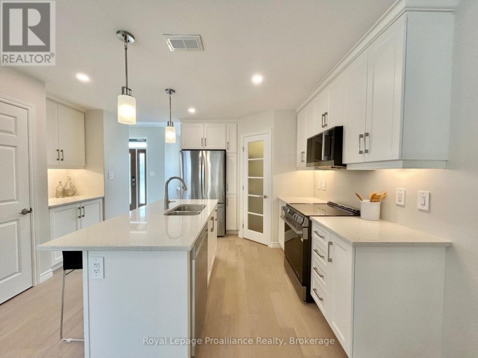93 ATHABASKA DRIVE, Belleville (Thurlow Ward), Ontario, K8N0T1