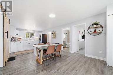33 PEATS POINT LANE Prince Edward County (Ameliasburg Ward) Ontario photo 12