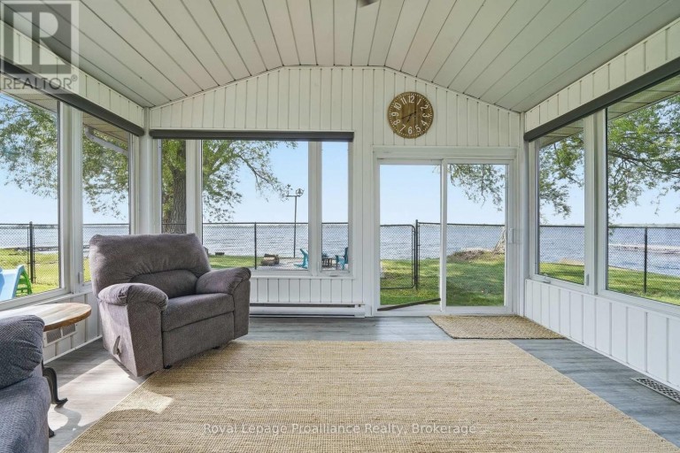 33 PEATS POINT LANE, Prince Edward County (Ameliasburg Ward), Ontario, K8N4Z7
