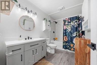 33 PEATS POINT LANE Prince Edward County (Ameliasburg Ward) Ontario photo 29