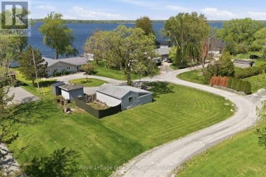33 PEATS POINT LANE Prince Edward County (Ameliasburg Ward) Ontario photo 42