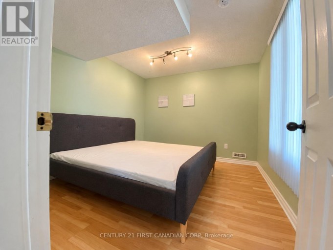 LOWER - 924 GUILDWOOD BOULEVARD, London North (North M), Ontario, N6H5S9