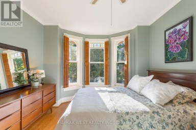 195 DUNN AVENUE Toronto (South Parkdale) Ontario photo 17
