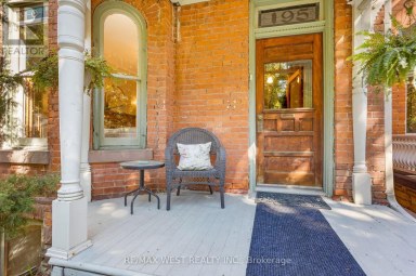 195 DUNN AVENUE Toronto (South Parkdale) Ontario photo 3