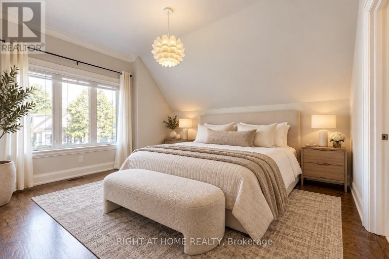 490 ORCHARD DRIVE, Oakville (WO West), Ontario, L6K1P1
