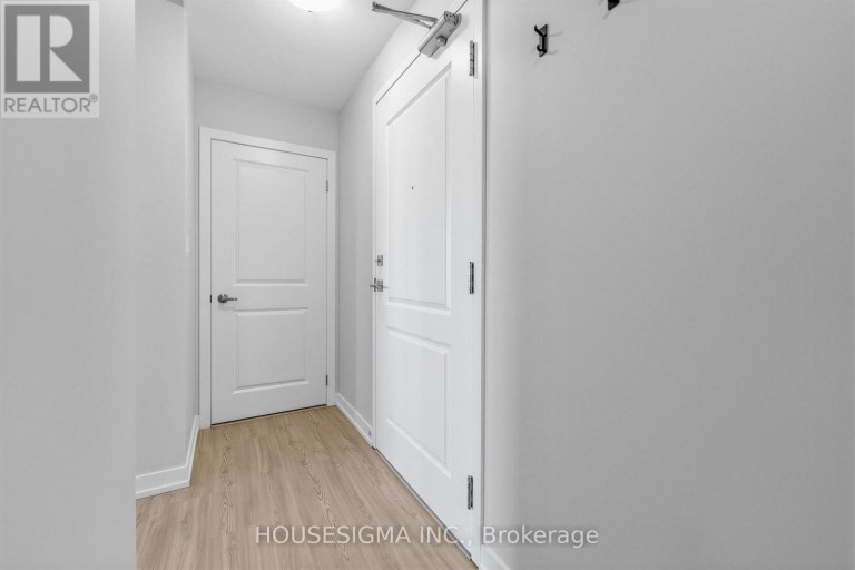 230 - 450 DUNDAS STREET E, Hamilton (Waterdown), Ontario, L8B1Z2