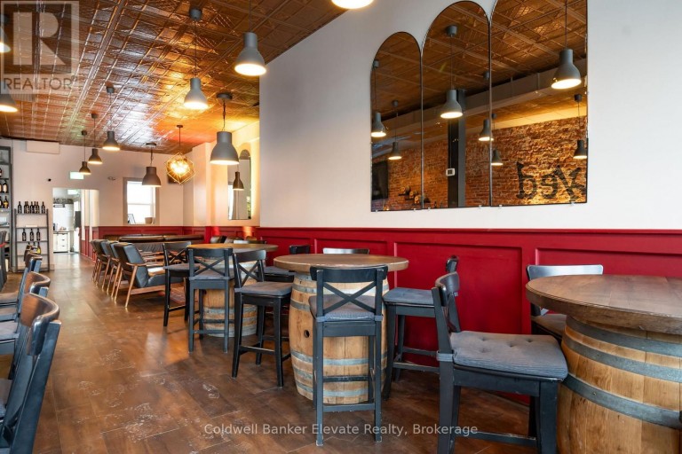 72 MAIN STREET S, Halton Hills (Georgetown), Ontario, L7G3G3