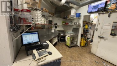 69 MAIN STREET S Brant (Brantford Twp) Ontario photo 12