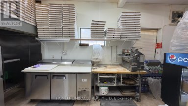 69 MAIN STREET S Brant (Brantford Twp) Ontario photo 9