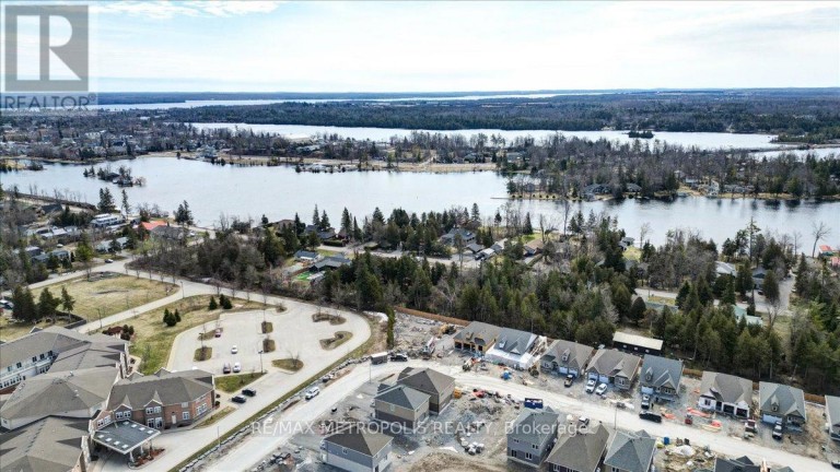 78 HILLCROFT WAY, Kawartha Lakes (Bobcaygeon), Ontario, K0M1A0