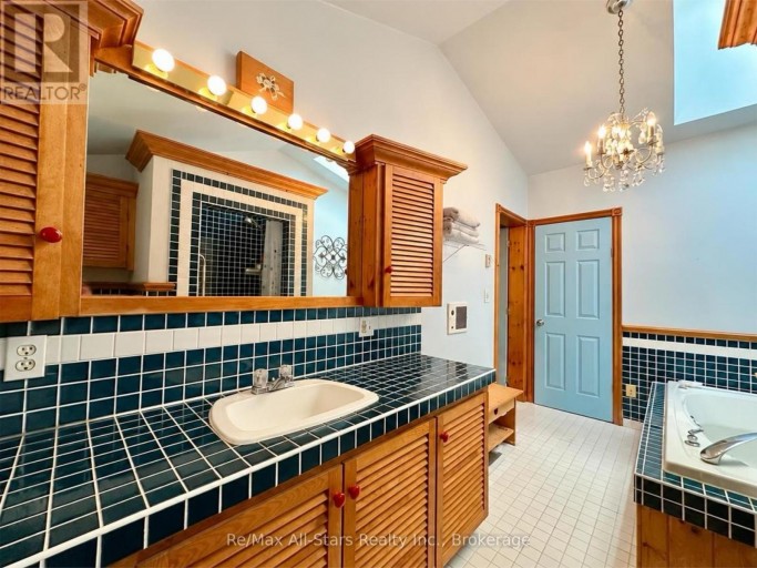 1284 REYNOLDS ROAD, Minden Hills (Minden), Ontario, K0M2K0