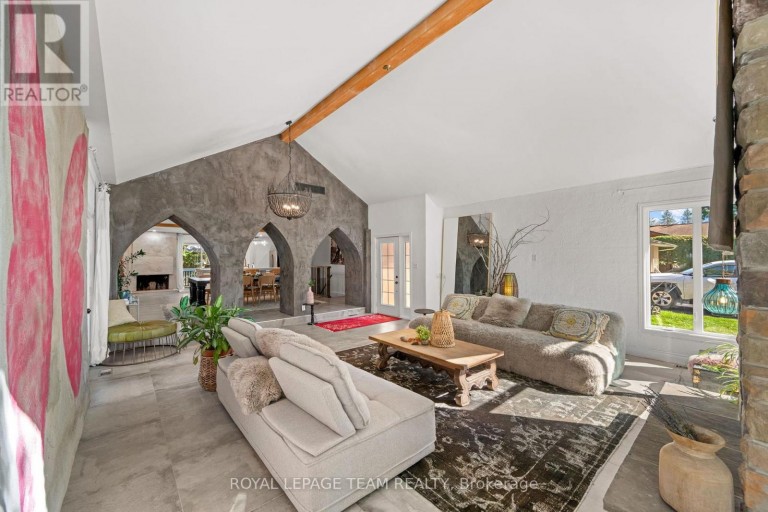 33 RUTHERFORD CRESCENT, Ottawa, Ontario, K2K1N1