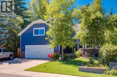 9915 Patton Road SW Calgary Alberta photo 1