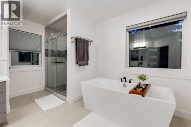 9915 Patton Road SW Calgary Alberta photo 22