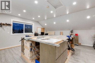 9915 Patton Road SW Calgary Alberta photo 34