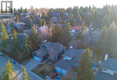 9915 Patton Road SW Calgary Alberta photo 45