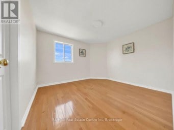 61 MOFFATT LANE Guelph (Clairfields/Hanlon Business Park) Ontario photo 29