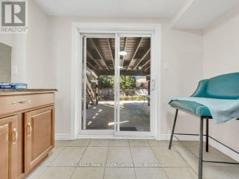 61 MOFFATT LANE Guelph (Clairfields/Hanlon Business Park) Ontario photo 32