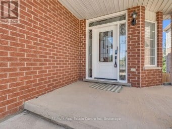 61 MOFFATT LANE Guelph (Clairfields/Hanlon Business Park) Ontario photo 4
