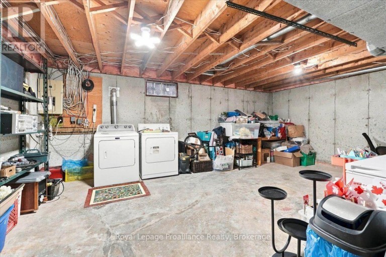 33 LESLEY DRIVE, Belleville (Belleville Ward), Ontario, K8N4G2