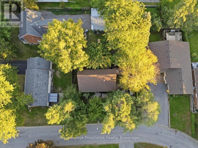33 LESLEY DRIVE, Belleville (Belleville Ward), Ontario, K8N4G2