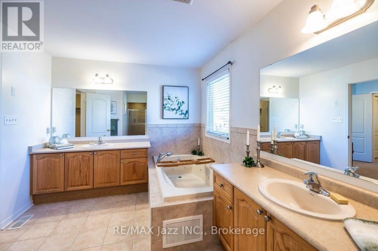 1546 RORISON STREET, Oshawa (Taunton), Ontario, L1K0K1