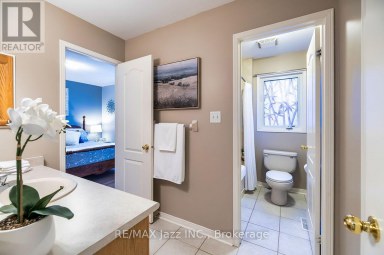1546 RORISON STREET Oshawa (Taunton) Ontario photo 29