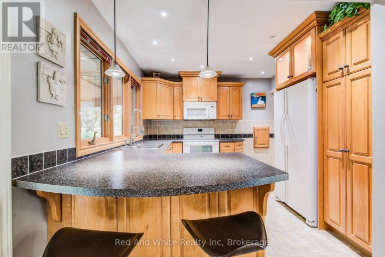 192 WARREN ROAD, Kitchener, Ontario, N2M4T7