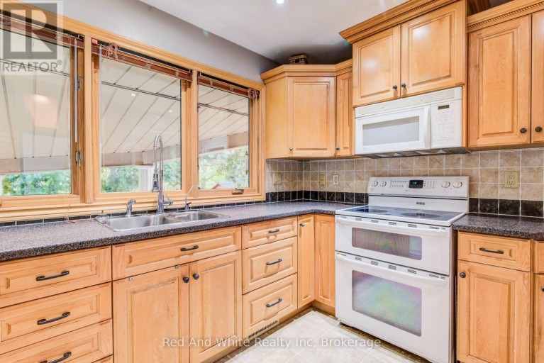 192 WARREN ROAD, Kitchener, Ontario, N2M4T7