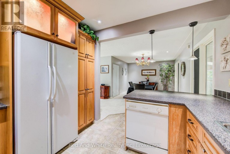 192 WARREN ROAD, Kitchener, Ontario, N2M4T7