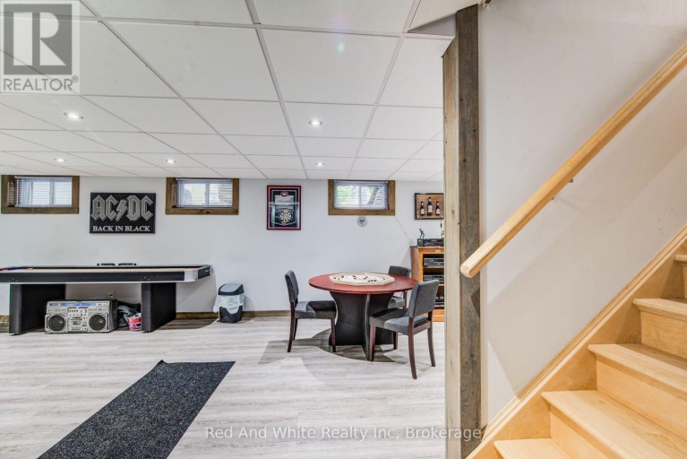 192 WARREN ROAD, Kitchener, Ontario, N2M4T7