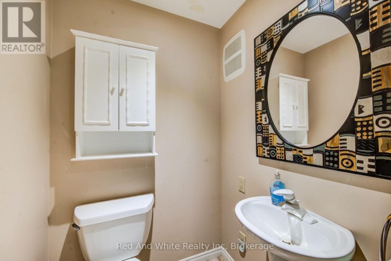 192 WARREN ROAD, Kitchener, Ontario, N2M4T7