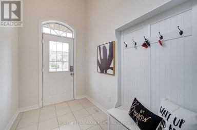 17 ETHERINGTON WAY Markham (Victoria Square) Ontario photo 4