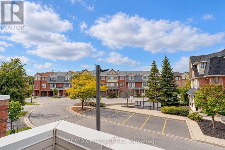 44 - 3030 BREAKWATER COURT, Mississauga (Cooksville), Ontario, L5B4N8