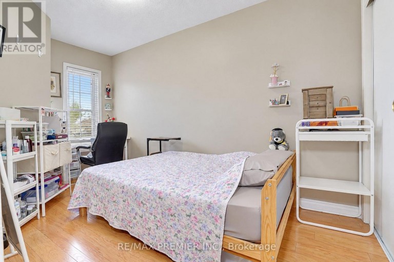 44 - 3030 BREAKWATER COURT, Mississauga (Cooksville), Ontario, L5B4N8
