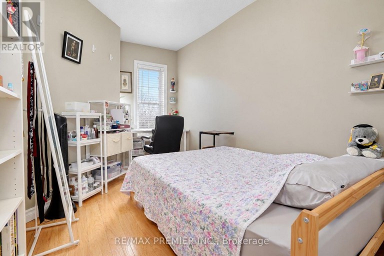 44 - 3030 BREAKWATER COURT, Mississauga (Cooksville), Ontario, L5B4N8