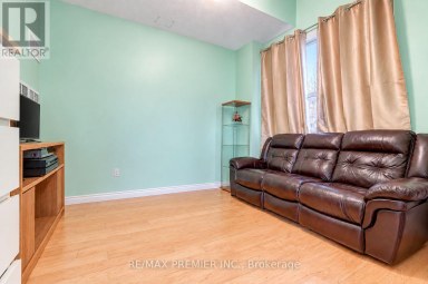 44 - 3030 BREAKWATER COURT Mississauga (Cooksville) Ontario photo 35