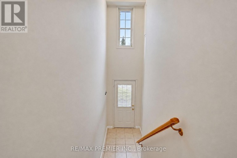 44 - 3030 BREAKWATER COURT, Mississauga (Cooksville), Ontario, L5B4N8