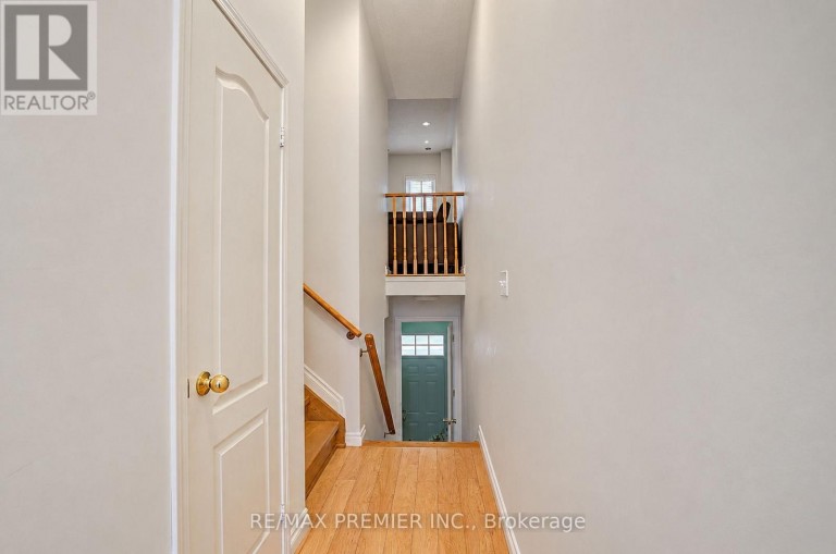 44 - 3030 BREAKWATER COURT, Mississauga (Cooksville), Ontario, L5B4N8