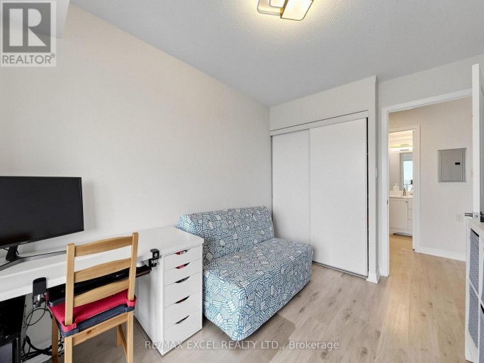 711 - 920 SHEPPARD AVENUE W, Toronto (Bathurst Manor), Ontario, M3H0A2