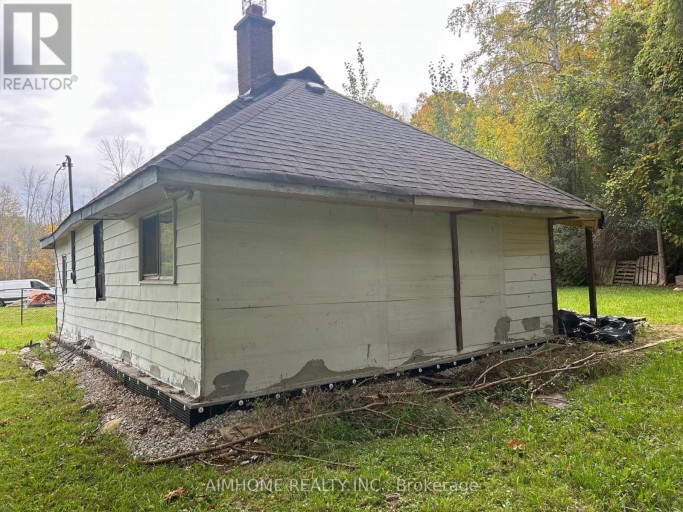 8 CHRISTIDIS DRIVE, Georgina (Sutton & Jackson's Point), Ontario, L0E1L0